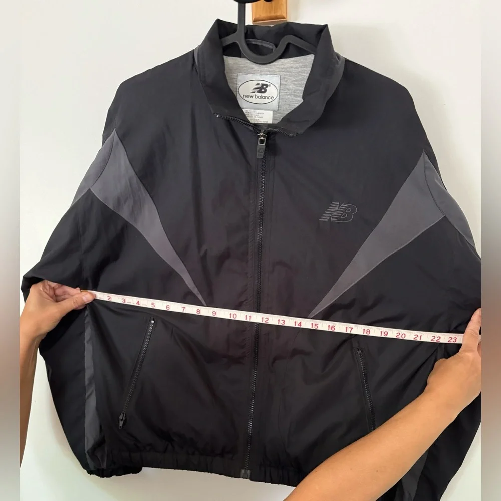 Women’s vintage New Balance windbreaker Jacket - Picture 15 of 16